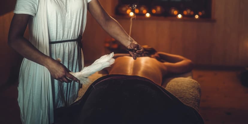 ASMR doteková relaxace s aromaterapií v délce 30, 60 nebo 90 minut